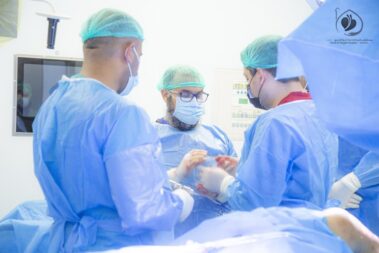 Performing Knee Replacement Surgery - Dr. Murtaza Adeeb